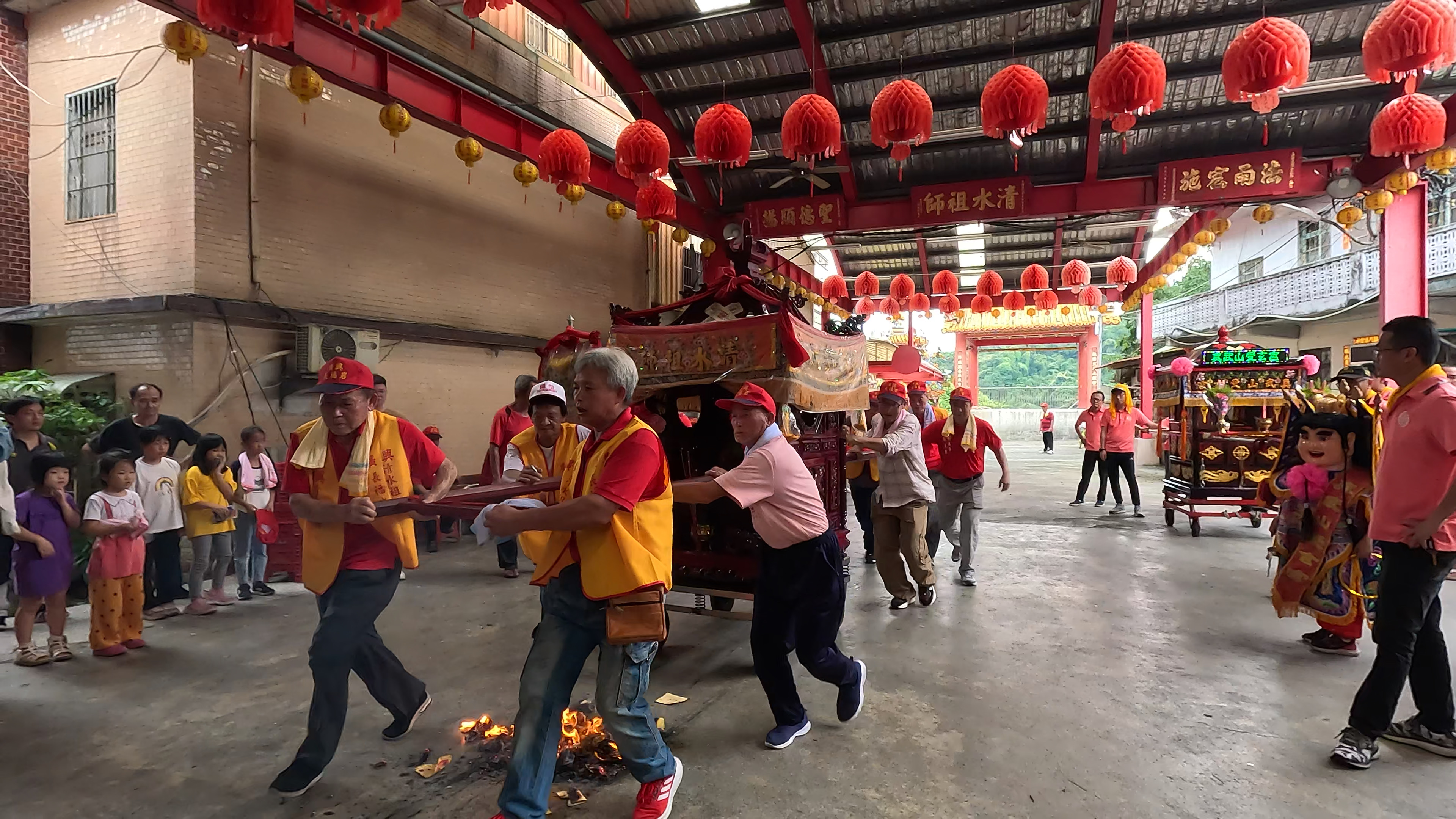 新店廣興長福岩清水祖師回駕